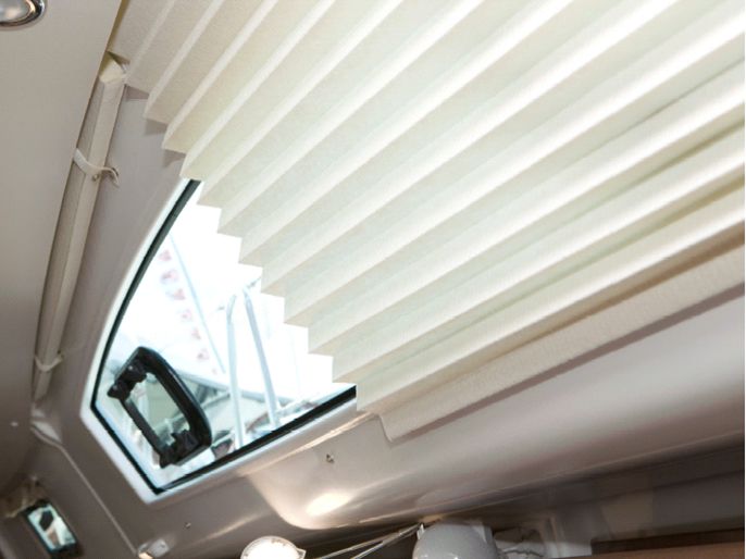 Skysol Pleatedshade creme 2022