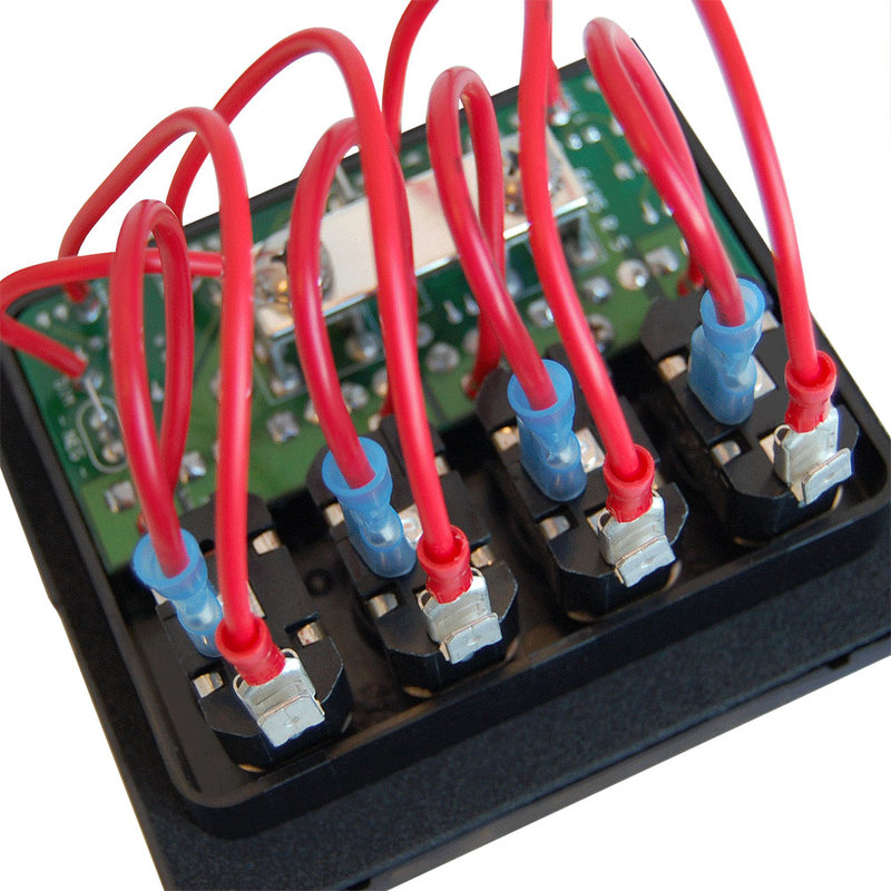 Blue Sea WeatherDeck® 12 V DC , 4 Positionen